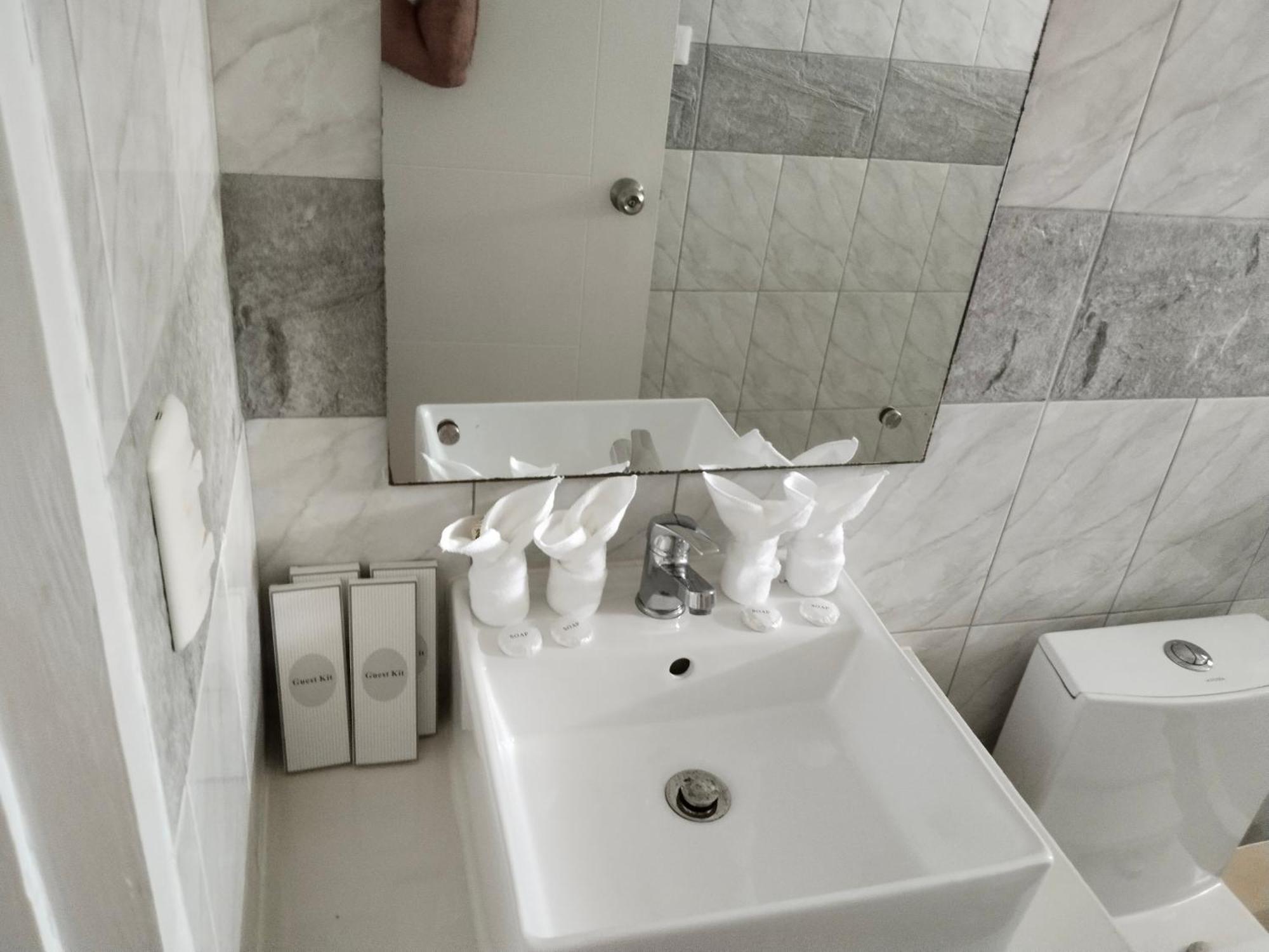 Alona Garden Suites Панглао Екстериор снимка